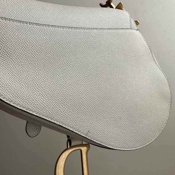 authentic dior saddle bag, white calfskin leather in latte, regular size - Picture 5 of 8